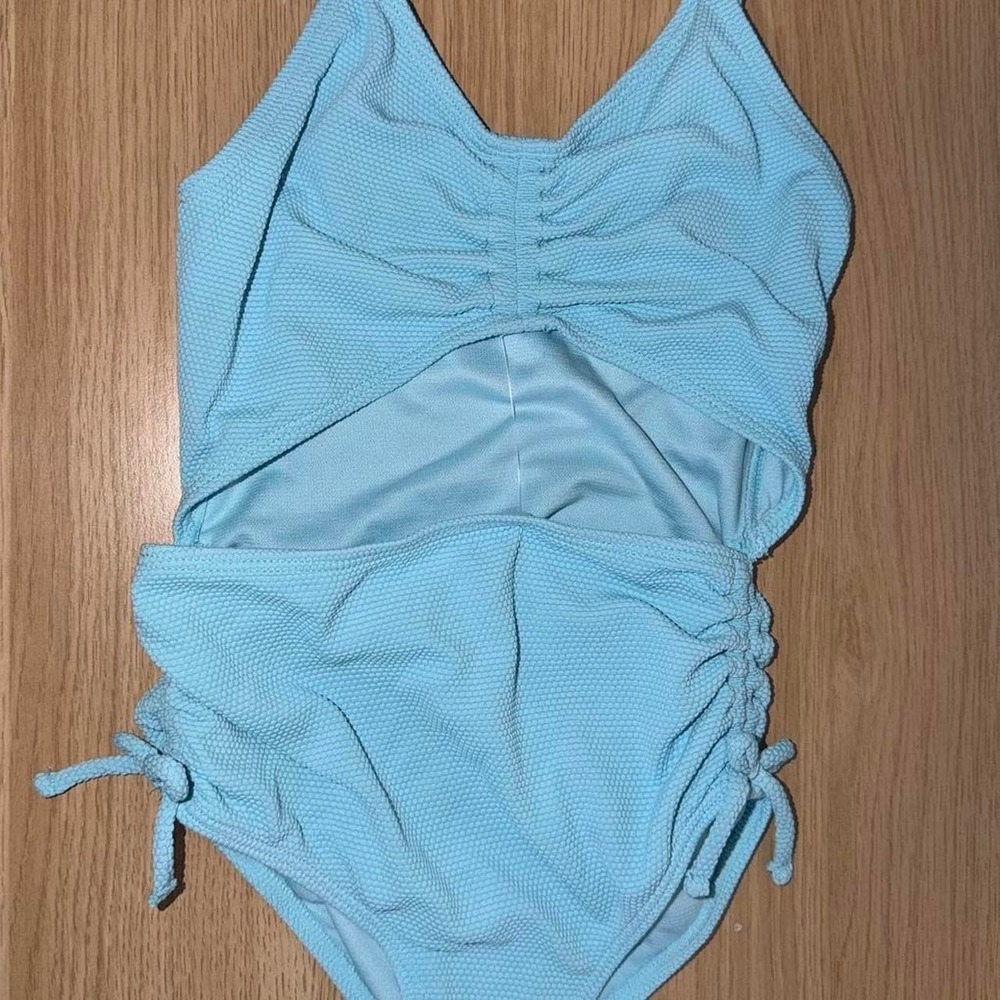 Little girl swimsuit one piece small 6/6x